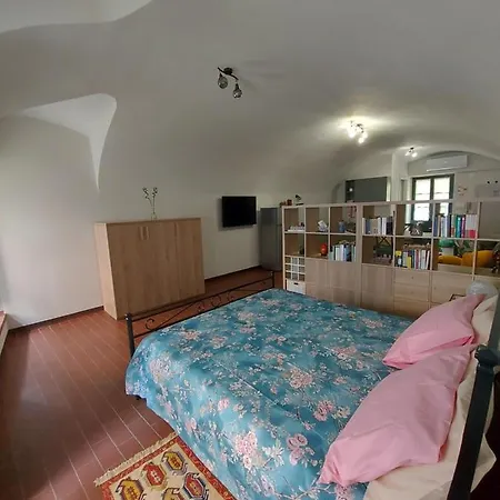 La Casina In Citta - The Little Flat In Town Apartment Alessandria