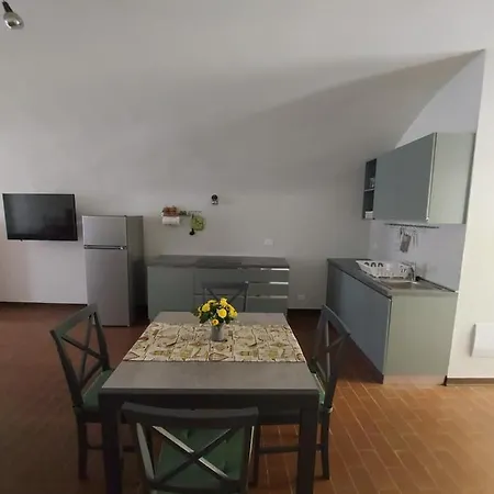 La Casina In Citta - The Little Flat In Town Apartment