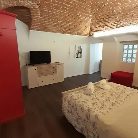 La Casina In - The Little Flat In Town * Alessandria